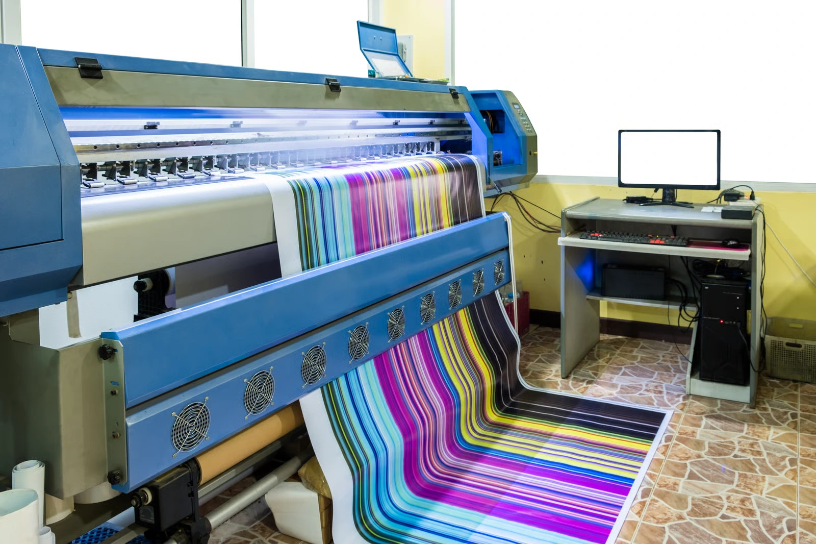 Professional banner printing Dubai PVC vinyl outdoor banners UAE